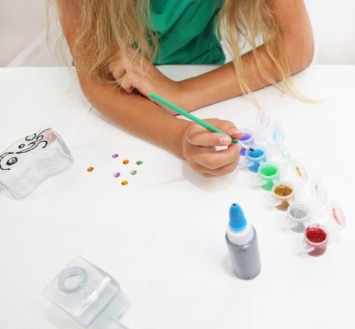 LENA Třpytivé vázy kreativní set s barvičkami malování na sklo